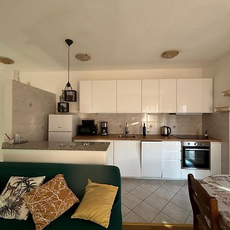 Apartman Petra Kastela Exterior photo